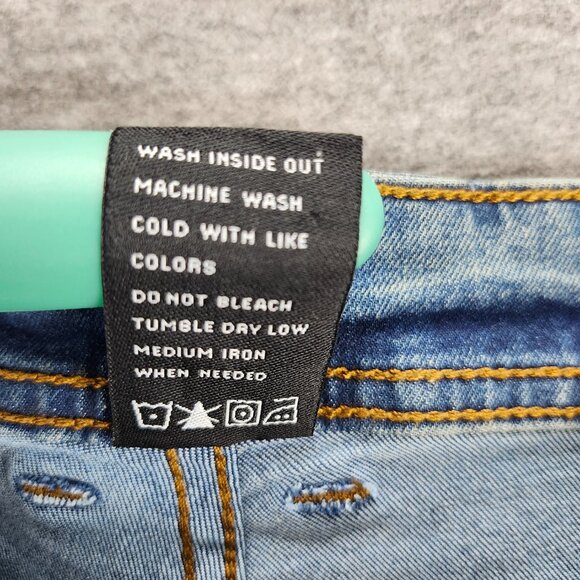 The Perfect Jean NYC Athletic Fit Size 33x30 NWT Stretch Straight Leg Denim Blue - Picture 8 of 11